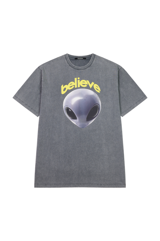 BELIEVE Alien Face Tee
